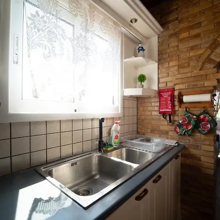 Popolaros Traditional House בית נופש