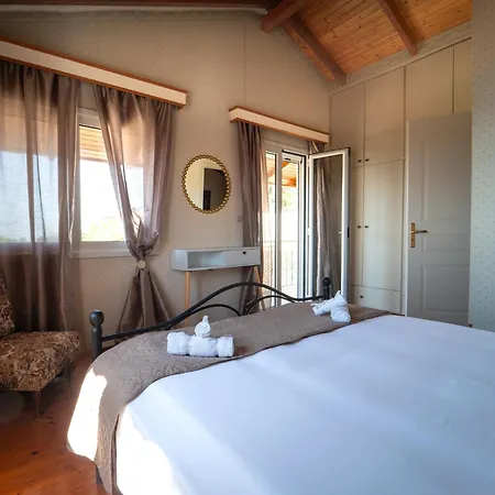 בית נופש Popolaros Traditional House זקינטוס טאון