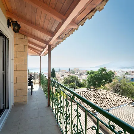 Popolaros Traditional House זקינטוס טאון