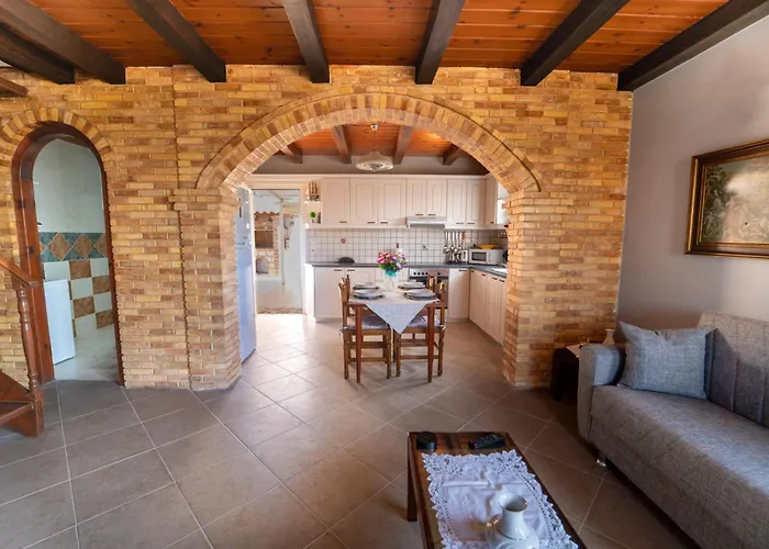 Сasa de vacaciones Popolaros Traditional House *