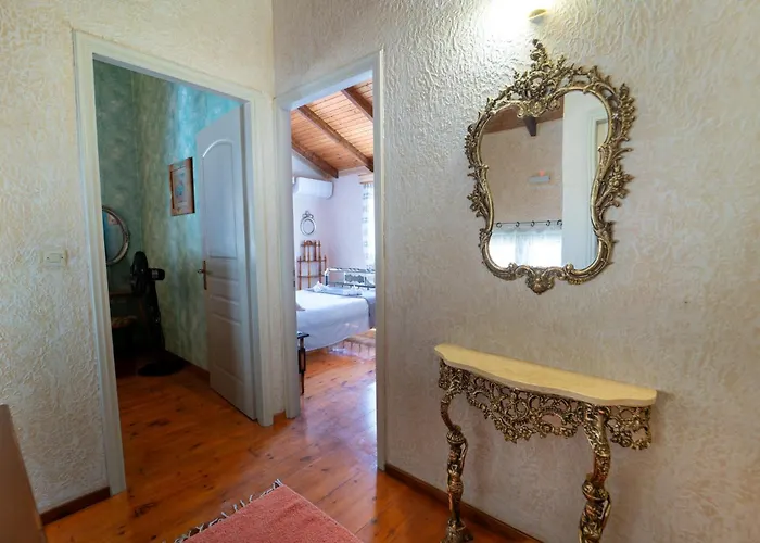 Popolaros Traditional House Сasa de vacaciones *