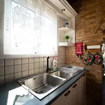 Popolaros Traditional House Case de vacanță