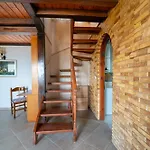 Case de vacanță Popolaros Traditional House *