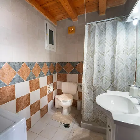 Popolaros Traditional House * Zante