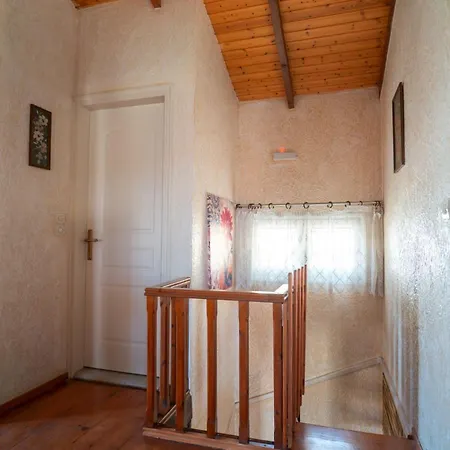 Hébergement de vacances Popolaros Traditional House *